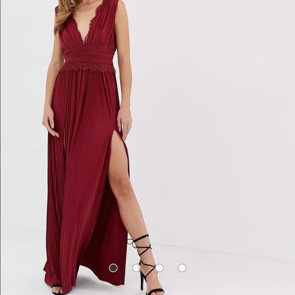 ASOS DESIGN Premium Lace Insert Pleated Maxi Dress - Picture 6 of 8